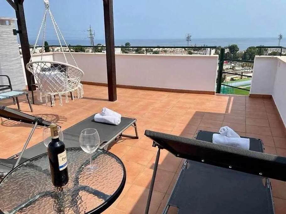 Apartamento Atico Con Vistas Al Mar Y En Nerja
