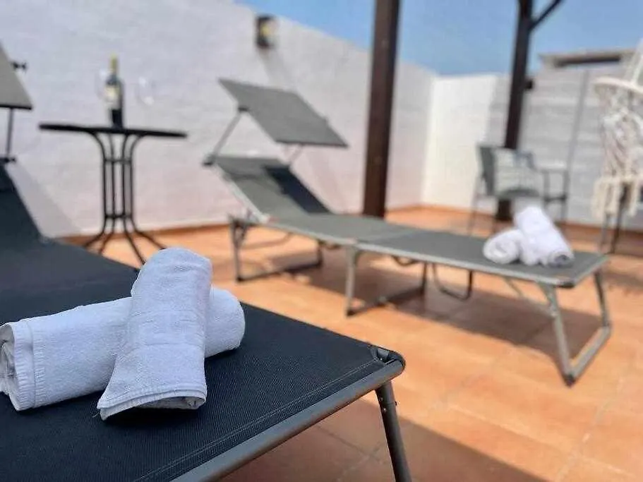 Atico Con Vistas Al Mar Y En Nerja Apartman
