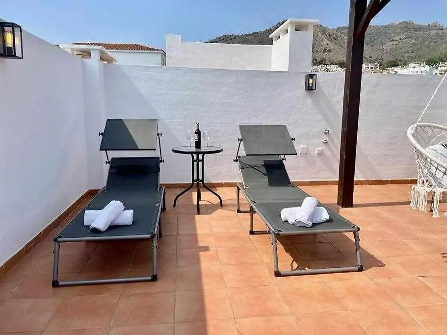 Apartamento Atico Con Vistas Al Mar Y En Nerja 0*,