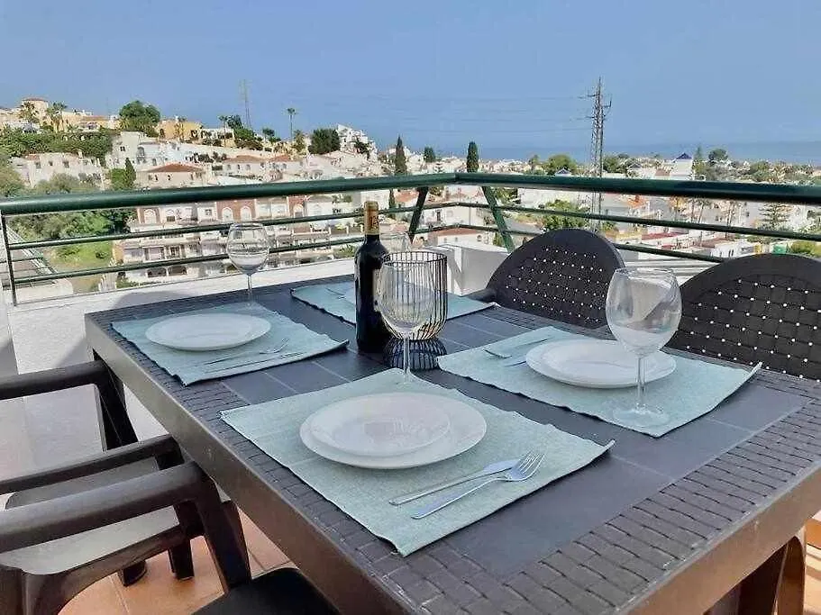 Apartamento Atico Con Vistas Al Mar Y En Nerja